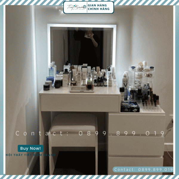 ban-trang-diem-co-den