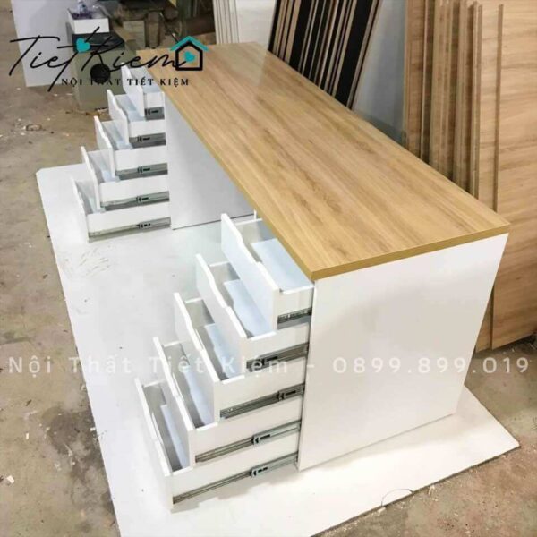 ban-lam-viec-ikea-1m6