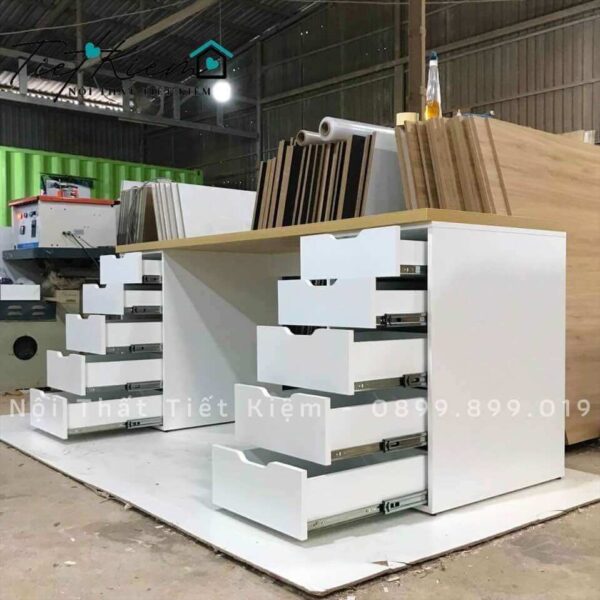 ban-lam-viec-ikea-1m6