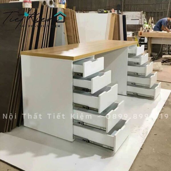 ban-lam-viec-ikea-1m6