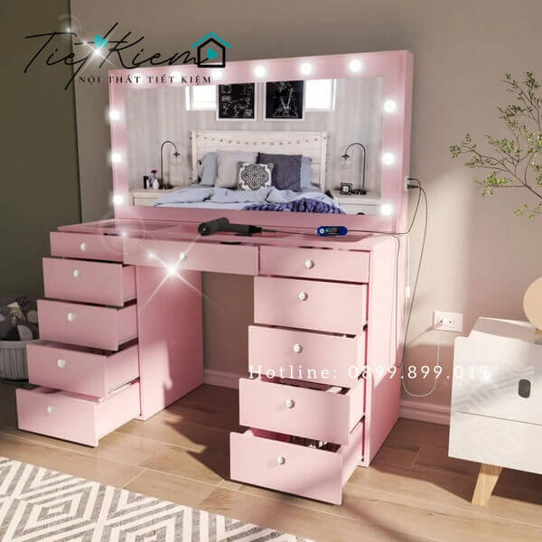 ban-trang-diem-co-den