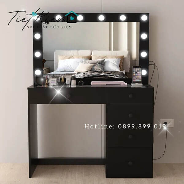 ban-trang-diem-nho-gon