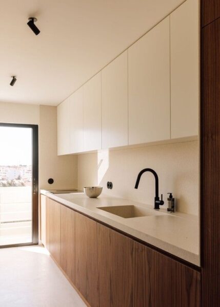 6 mẹo chọn kệ nhà bếp phù hợp nhất cho gia đình trẻ