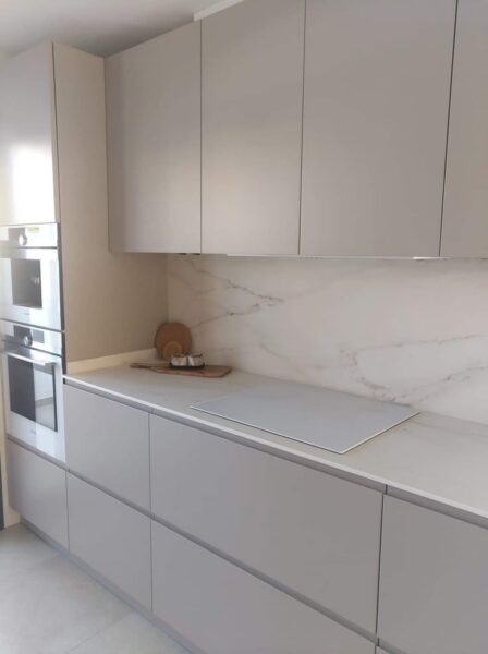 Bảng Giá Đóng Tủ Bếp Gỗ 2026 – So Sánh Giá Và Tính Năng Theo Vật Liệu 1 Bang-Gia-Dong-Tu-Bep-Go