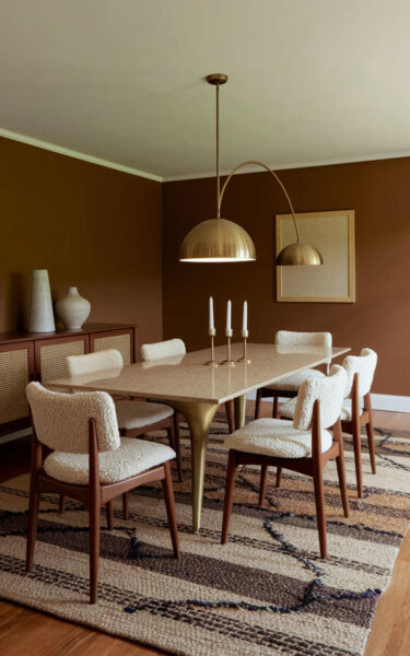 7 Kinh Nghiệm Mua Nội Thất Ở Sài Gòn – Không Lo “Tiền Mất Tật Mang” 2 Kinh-Nghiem-Mua-Noi-That-O-Sai-Gon