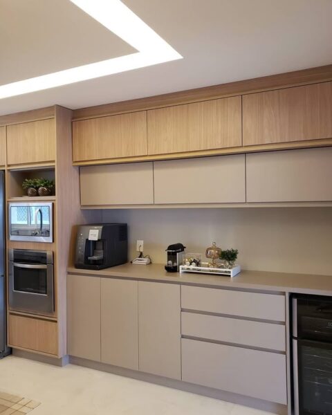 Mau-Tu-Bep-Go-Cong-Nghiep-Dep