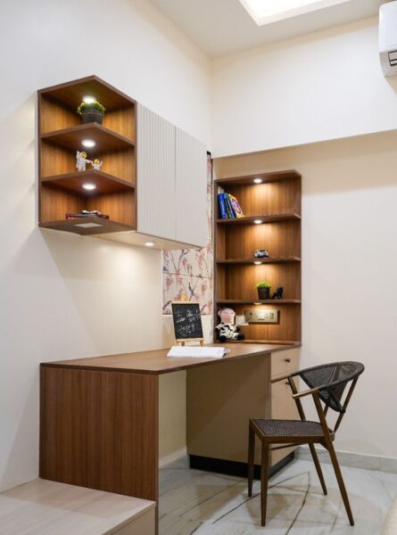 Mua Bàn Học Sinh Tại TP.HCM – Giao Hàng Nhanh, Giá Tốt, Nhiều Mẫu Mới 4 Mua-Ban-Hoc-Sinh-Tai-TP.HCM