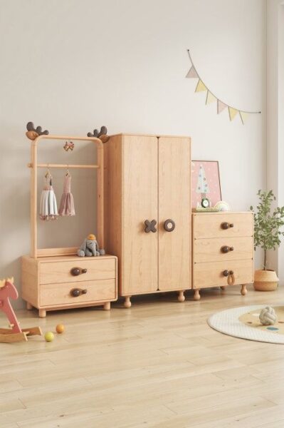 Tu-Quan-Ao-Tre-Em-Go-MDF