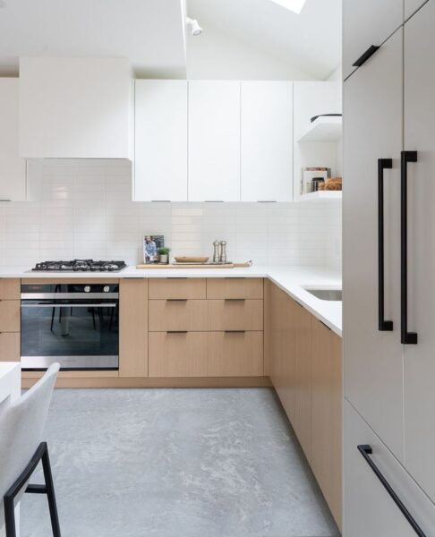 cách chọn màu tủ bếp chữ l đẹp và dễ phối với mọi phong cách nội thất