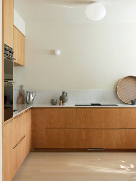 Thi Công Tủ Bếp L Tại TP.HCM – Gợi Ý Xưởng Làm Giá Tốt, Uy Tín 1 Thi-Cong-Tu-Bep-L-Tai-TP.HCM