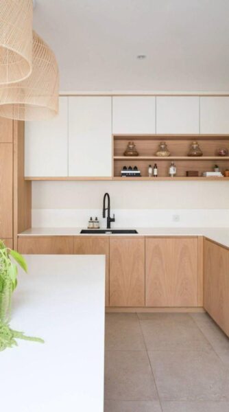 Mẫu Tủ Bếp Chữ L Có Quầy Bar Mini – Sang Trọng, Tiện Lợi Cho Nhà Phố 1 Tu-Bep-Chu-L-Co-Quay-Bar-Mini