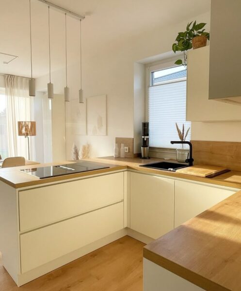 Tủ Bếp Chữ U Phong Cách Tân Cổ Điển – Sự Kết Hợp Giữa Cổ Kính Và Hiện Đại 1 Tu-Bep-Chu-U-Phong-Cach-Tan-Co-Dien