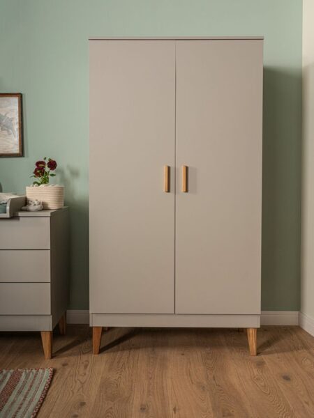 tủ quần áo âm tường hiện đại– giải pháp giúp phòng ngủ rộng hơn, tinh tế hơn