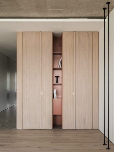 Tu-Quan-Ao-Co-Ngan-Keo-Gia-Re