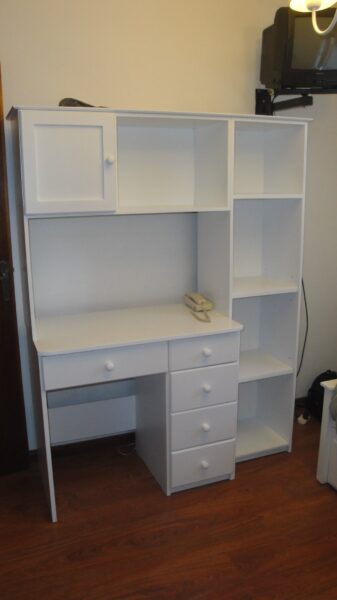 Ban-Hoc-Chong-Gu-Chong-Can-Cho-Hoc-Sinh