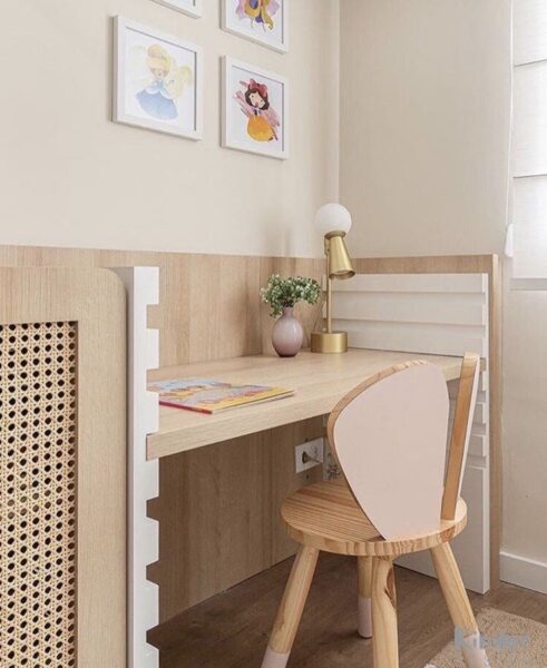 Gợi Ý Bàn Học Nhỏ Gọn Cho Bé Lớp 2 Trong Không Gian Chung Cư 4 Ban-Hoc-Nho-Gon-Cho-Be-Lop-2