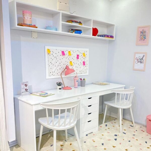 Cach-Chon-Ban-Hoc-Cho-Be-Lop-1