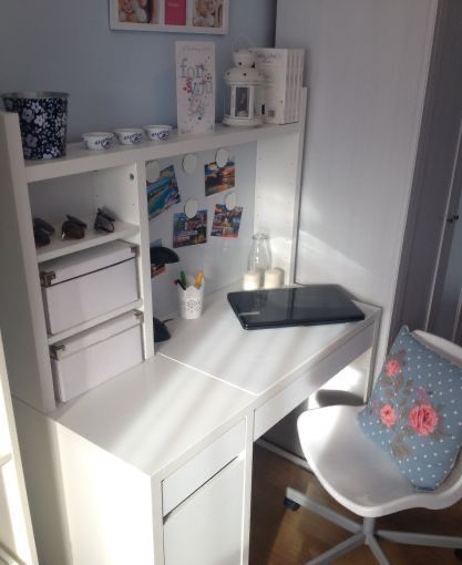 Gợi Ý Bàn Học Phong Cách Hiện Đại – Đẹp Và Tăng Cảm Hứng Học Tập 3 Goi-Y-Ban-Hoc-Phong-Cach-Hien-Dai