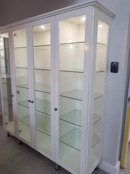 Tủ đựng túi xách bằng kính 1m2 – nhỏ gọn, tinh tế cho phòng ngủ 2 Tu-dung-Tui-Xach-Bang-Kinh-1m2