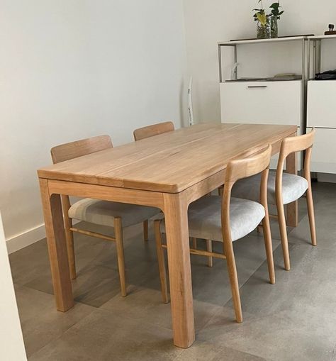 Bàn Ăn Tích Hợp Đảo Bếp – Xu Hướng Nội Thất 2026 Giúp Tối Ưu Không Gian 1 Ban-An-Tich-Hop-Dao-Bep