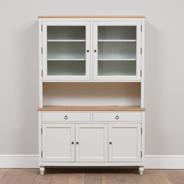 Decor bếp hiện đại với tủ kệ tiện ích 4 Decor-Bep-Hien-dai-Voi-Tu-Ke