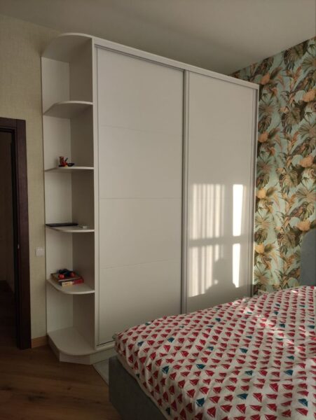 Decor phòng ngủ nhỏ với tủ áo lùa gọn gàng 1 Decor-Phong-Ngu-Nho-Voi-Tu-ao-Lua
