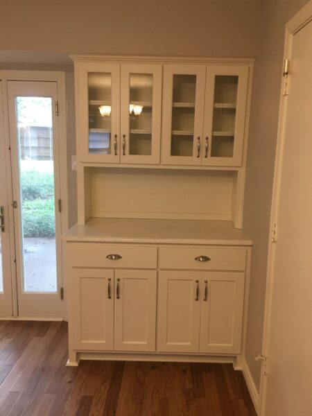 tủ kệ để đồ nhà bếp đa năng – vừa lưu trữ vừa decor