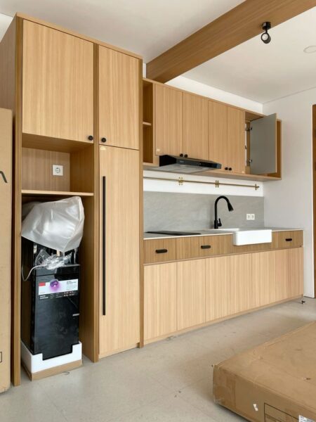 Mua tủ bếp gỗ công nghiệp – Giải pháp tiết kiệm, bền đẹp 3 Mua-Tu-Bep-Go-Cong-Nghiep