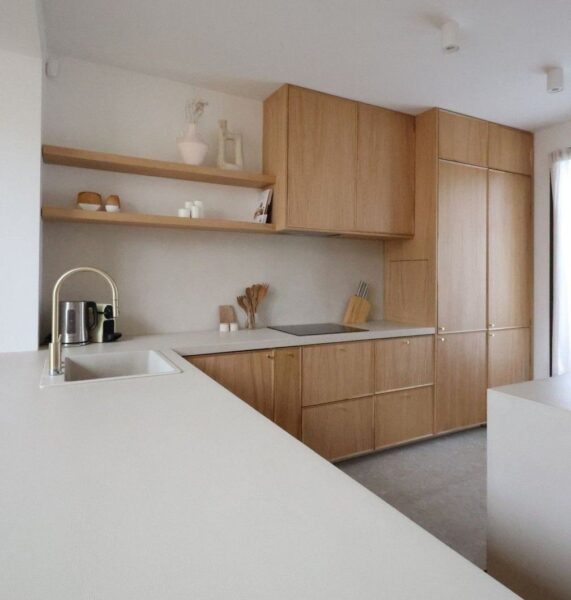 Mua-Tu-Bep-Go-Tu-Nhien