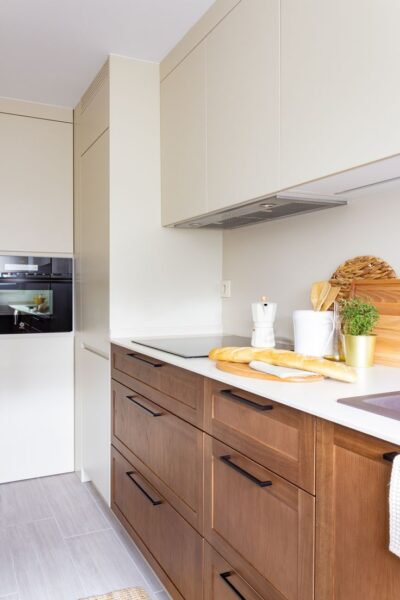 Tủ bếp gỗ tự nhiên tại Quận 12 – Giá bao nhiêu? 2 Tu-Bep-Go-Tu-Nhien-Tai-Quan-12