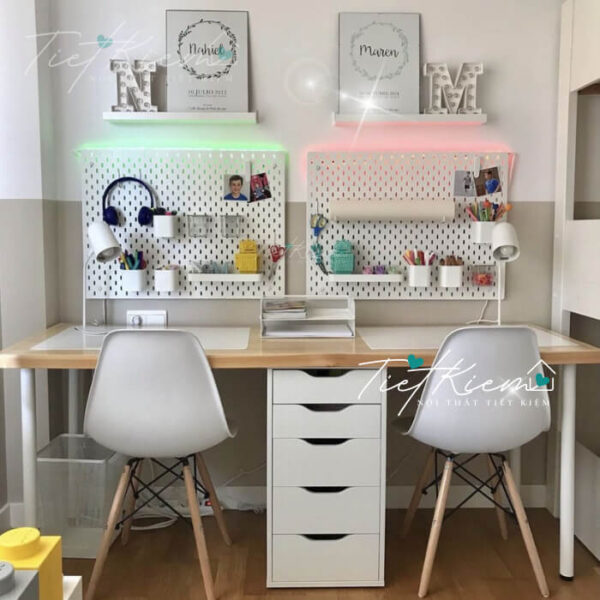 Ban-lam-viec-gia-re-TPHCM-co-ke-sach