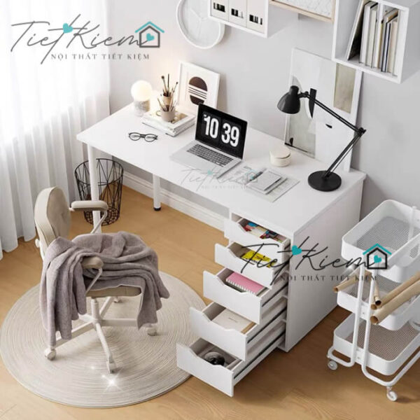 Ban-lam-viec-phong-nho-TPHCM-nho-gon