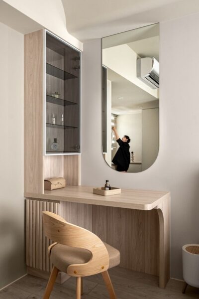 Ban-trang-diem-dep-TPHCM