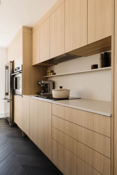 Tủ bếp sản xuất trực tiếp tại xưởng – Kiểm soát chất lượng & chi phí 1 Tu-Bep-San-Xuat-Truc-Tiep