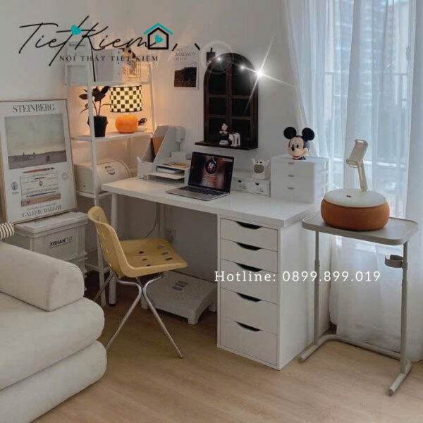 Ban-lam-viec-chan-sat-chu-K