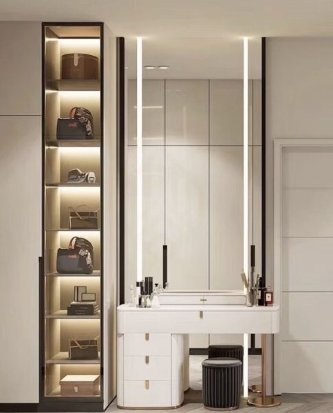 Bàn trang điểm có nhiều ngăn gương gập – Tiết kiệm diện tích 3 Ban-trang-diem-co-nhieu-ngan-guong-gap