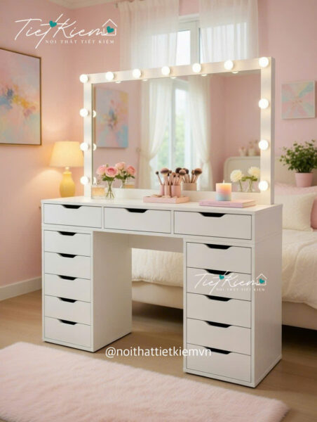 Ban-trang-diem-nu-tinh-co-den-LED