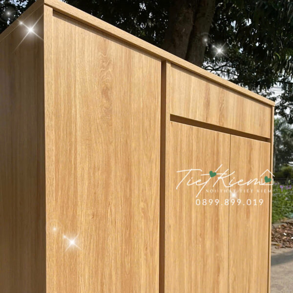 Showroom-Ban-Tu-Giay