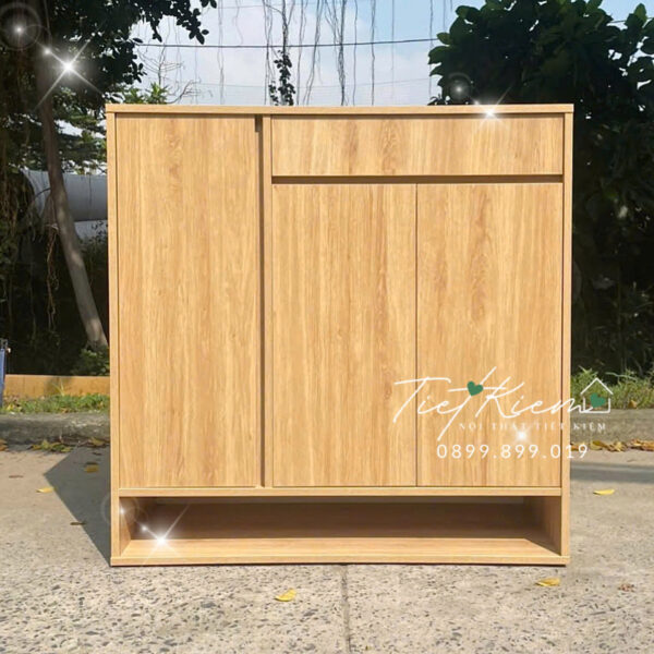 Showroom-Ban-Tu-Giay