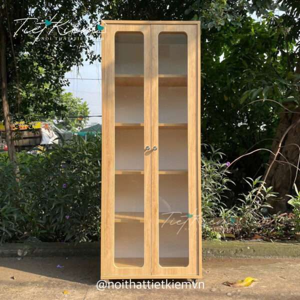 Tu-trung-bay-co-den-nhieu-tang