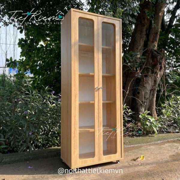 Tu-trung-bay-co-den-nhieu-tang