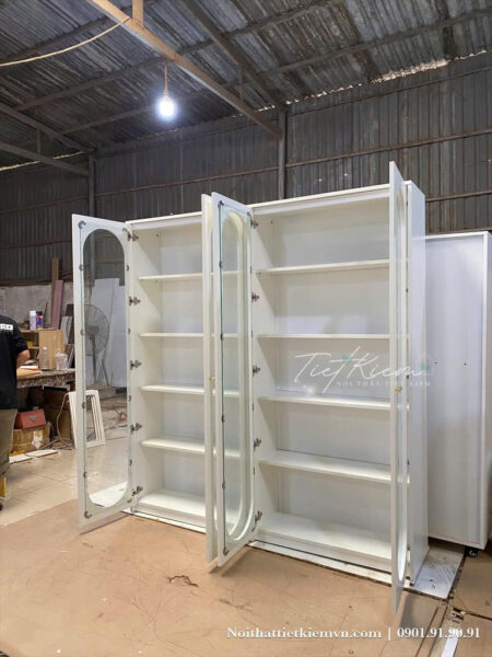 Tủ trưng bày hiện đại TPHCM – Lắp ráp tận nơi nhanh chóng 3 Tu-trung-bay-hien-dai-TPHCM