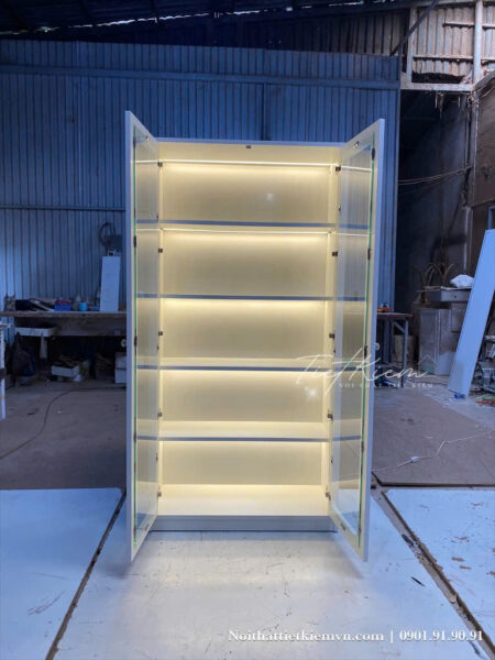 Tủ trưng bày hiện đại cánh kính – Sang trọng và chống bụi tốt 2 Tu-trung-bay-hien-dai-canh-kinh